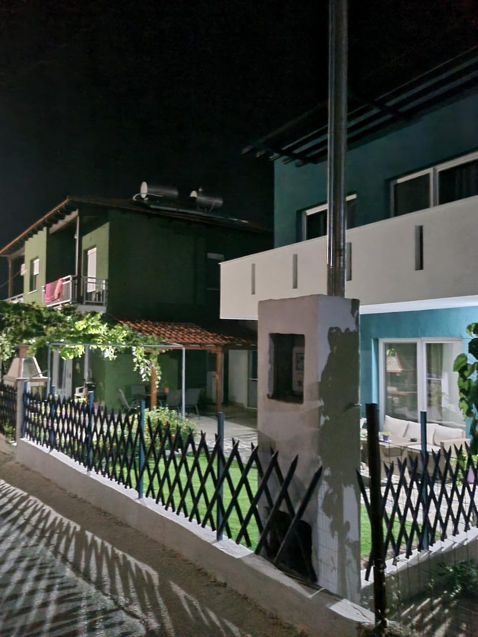 Property building, Neighbourhood, View (from property/room), View (from property/room), City view, City view, Garden view, Garden view, Landmark view, Landmark view, Mountain view, Street view, Location, Inner courtyard view