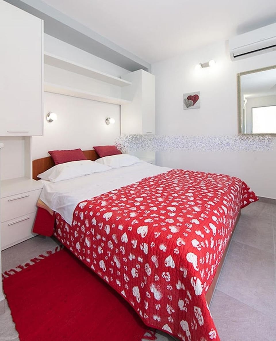 Studio apartment in Tucepi with sea view, balcony, air conditioning, WiFi 3674-3 Apartment in Tučepi