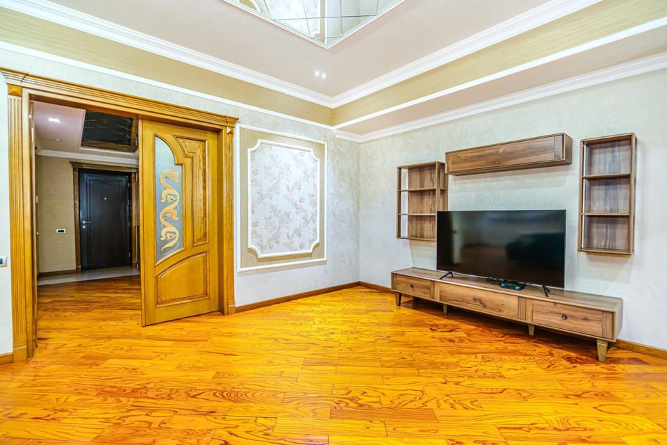 TV and multimedia, wardrobe
