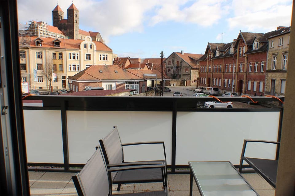 Balcony/Terrace, City view