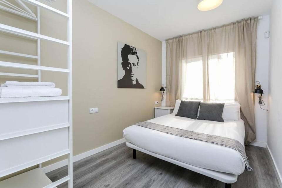 Magical Design With Terrace Apartment in L'Hospitalet de Llobregat