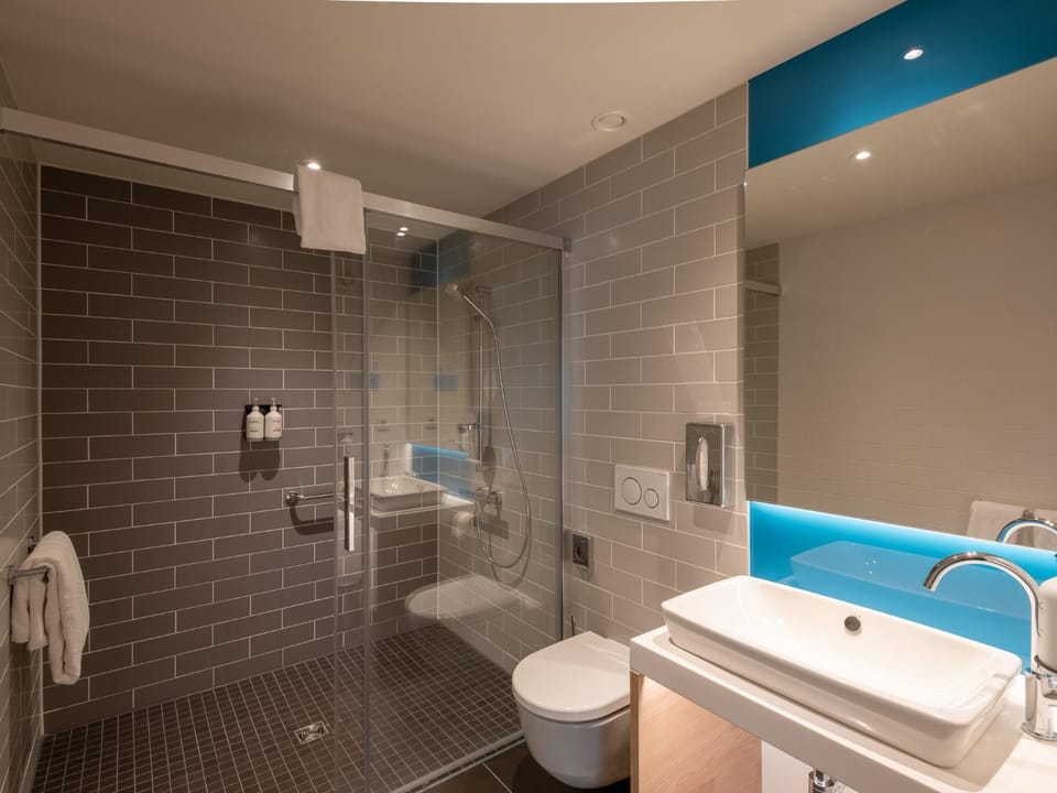 Shower, Toilet, Bathroom