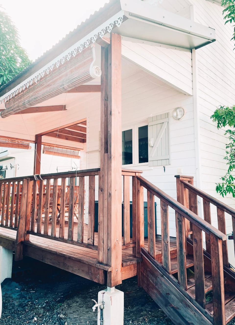 Property building, Patio, Balcony/Terrace