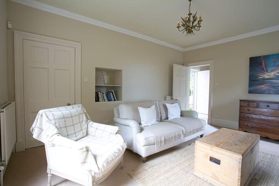 Auldhame House East Wing, Seacliff Apartment in Scotland
