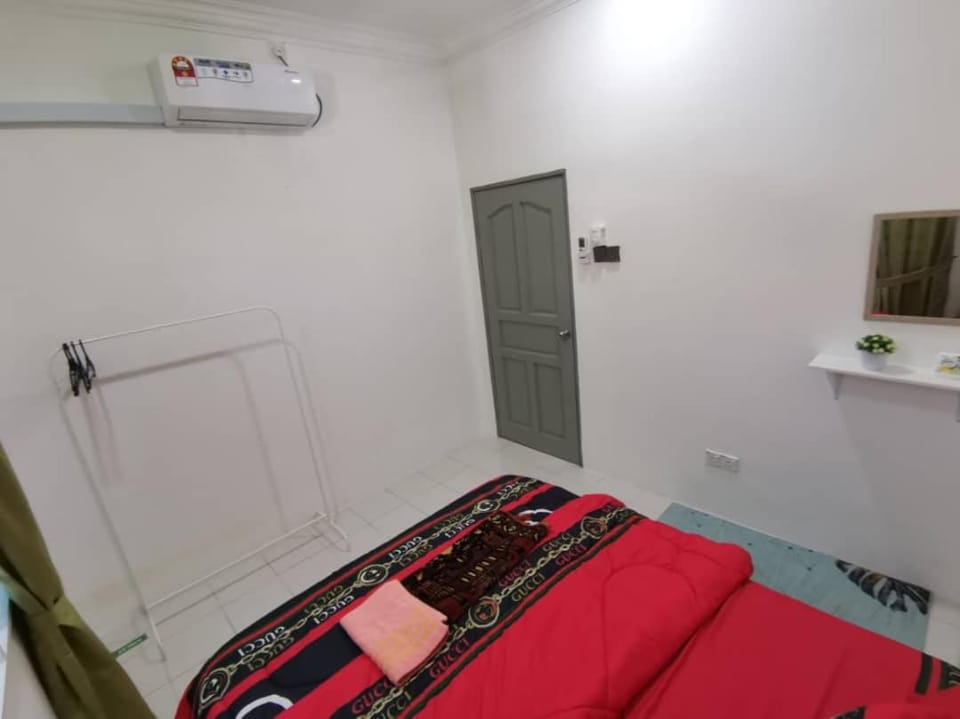 Nawra Homestay Besut - Free Wifi House in Terengganu, Malaysia