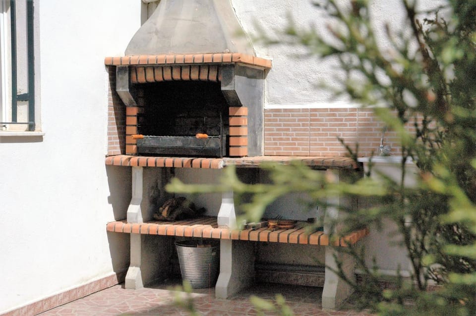Patio, BBQ facilities