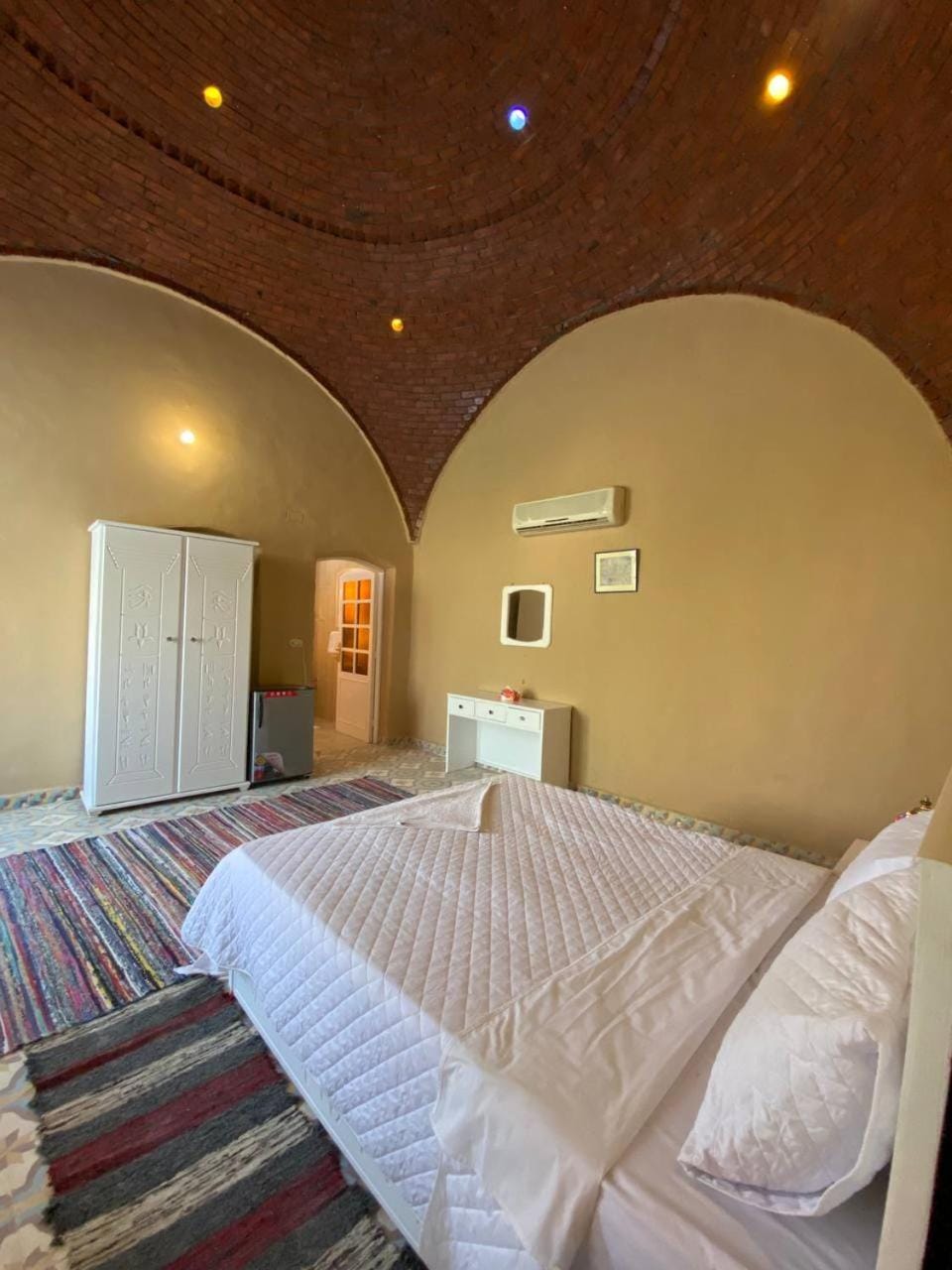 Bed, Bedroom, wardrobe