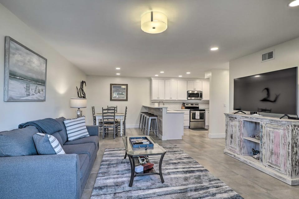 Florida Condo w/ Pool & Tennis: Walk to Beach! House in Fernandina Beach