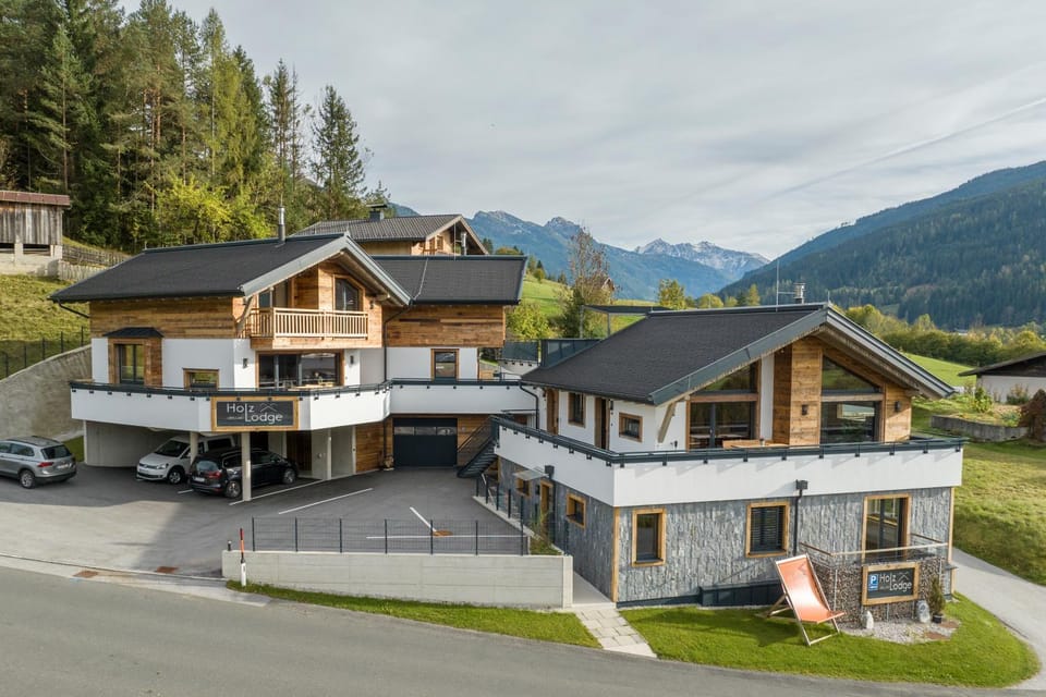 Property building, Neighbourhood, Natural landscape, View (from property/room), Mountain view, Location, Parking