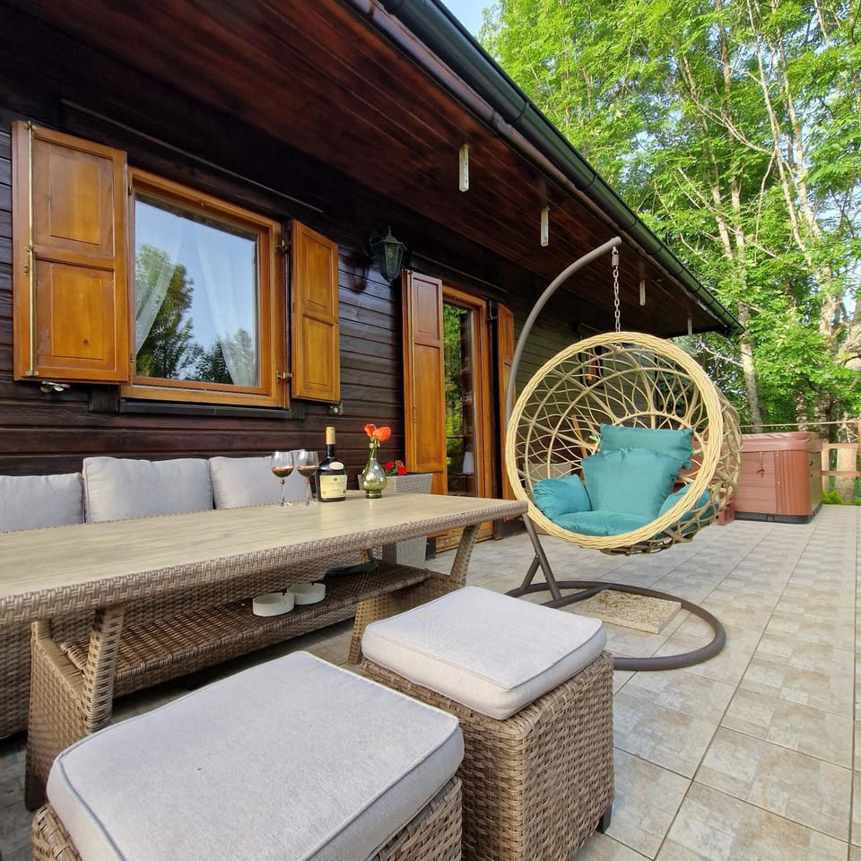 Property building, Breakfast