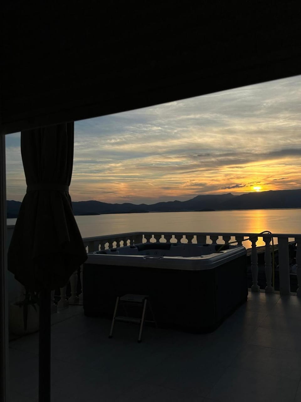 Villa Ana Komarna Sea View with Jacuzzi Villa in Dubrovnik-Neretva County