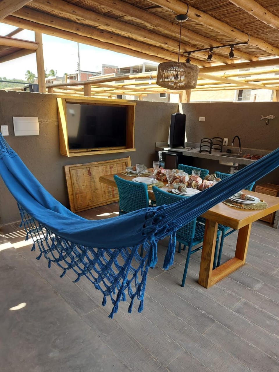 Patio, Lounge or bar