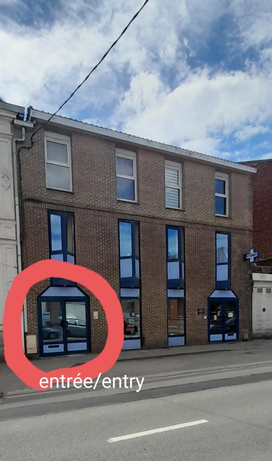 Facade/entrance