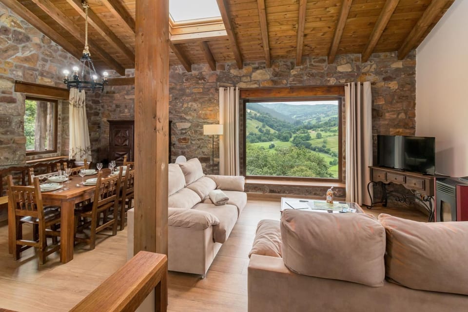 Leyendas del Miera House in Cantabria