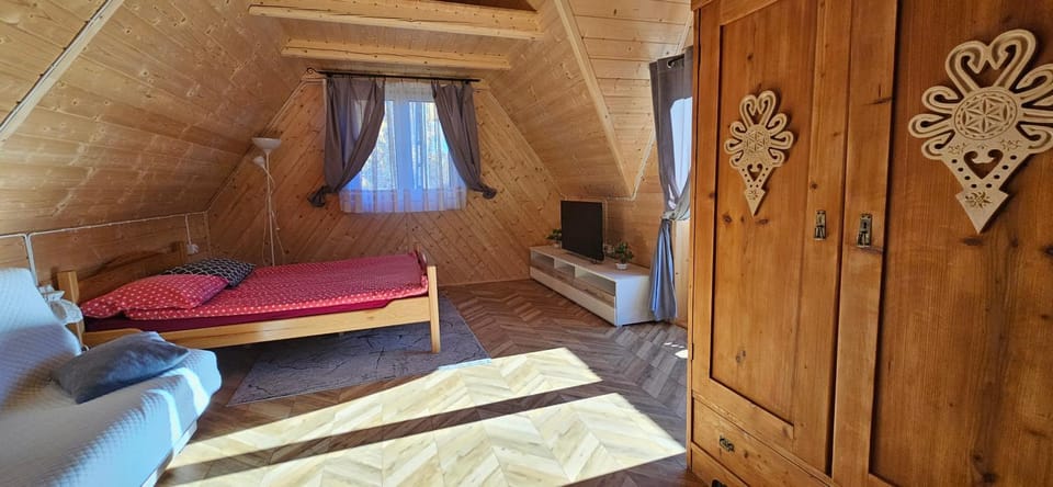 Bedroom, wardrobe