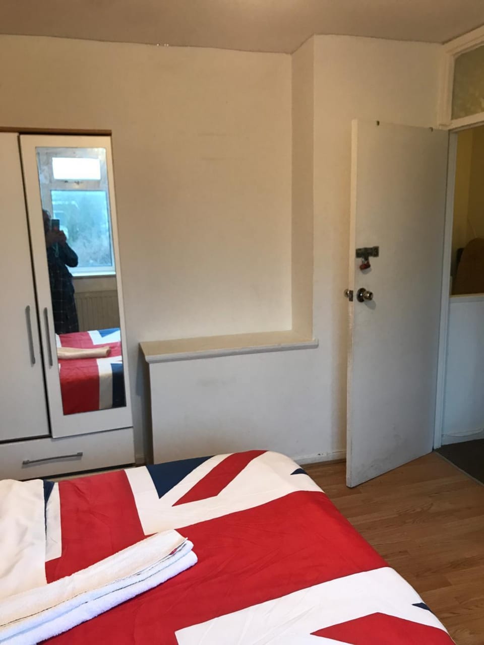 Arbnb Comfy Sleep Guest House Self Catering Private Bedrooms 70 pound per night per person Vacation rental in London Borough of Hackney