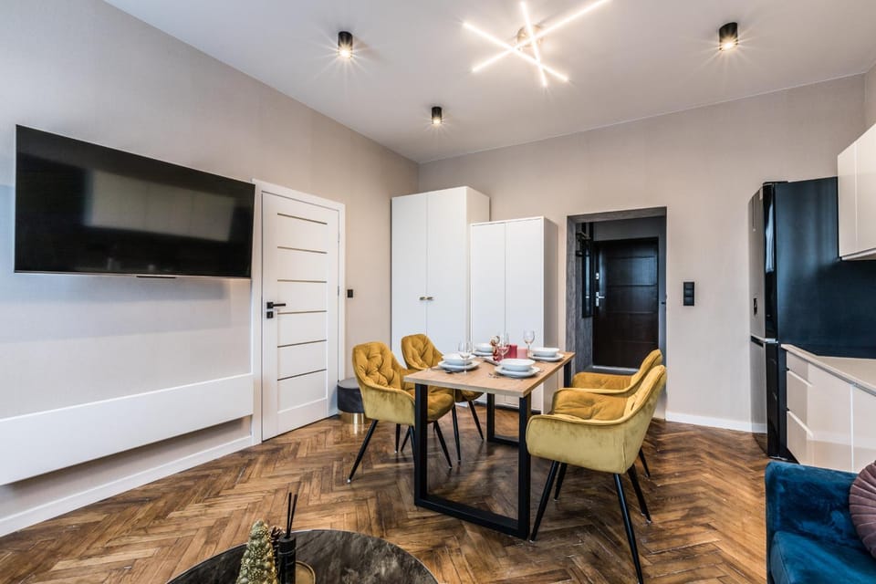 TV and multimedia, Living room, wardrobe