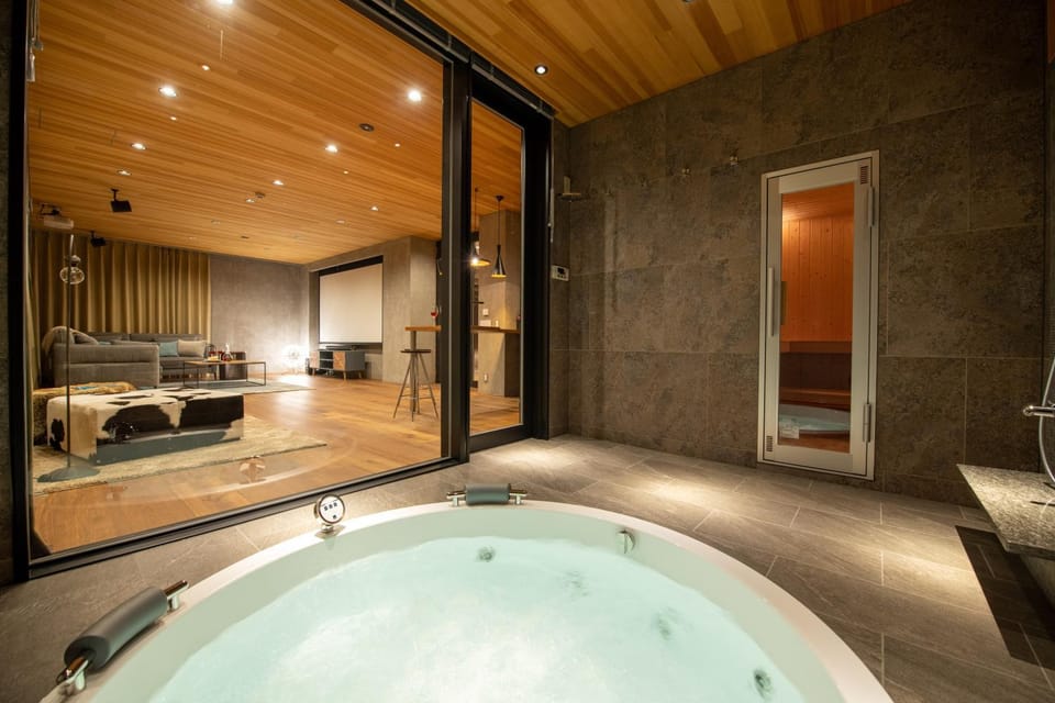 Bathroom, Bath