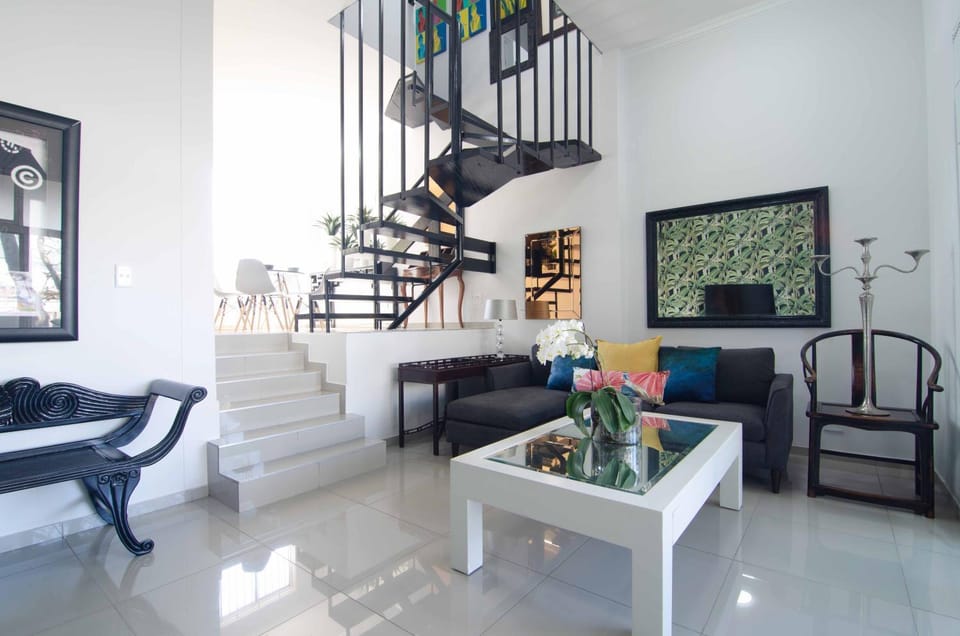 Living room, Lounge or bar