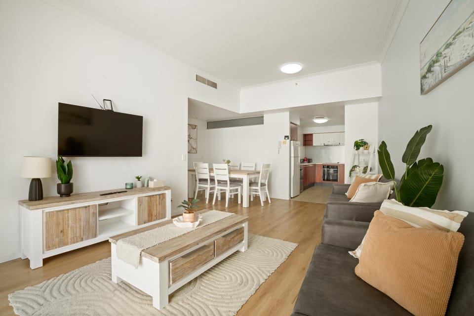 Living room, Dining area, kitchen