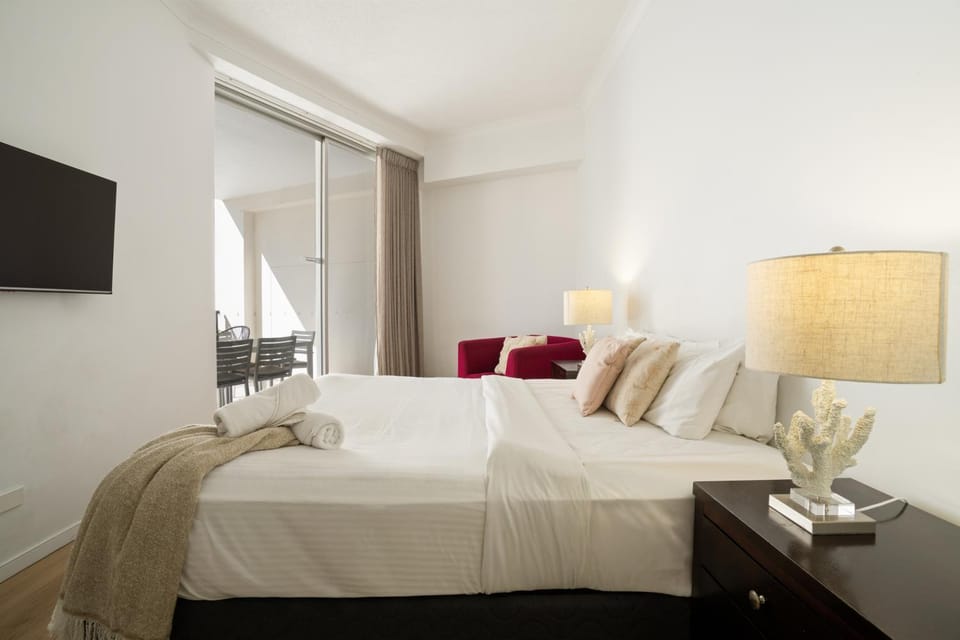 Bed, Balcony/Terrace, Bedroom