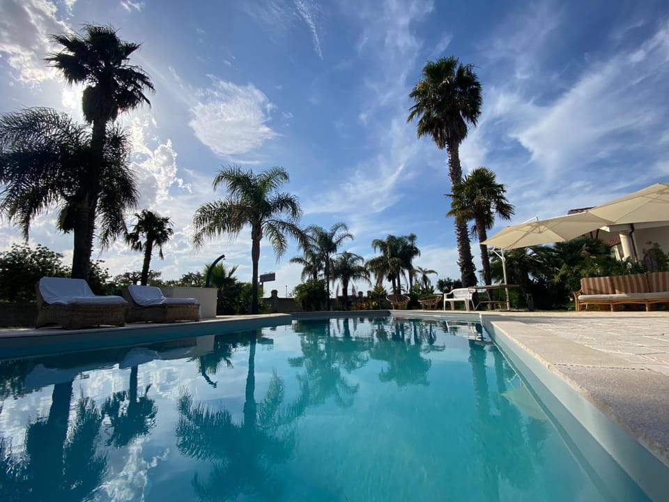 Property building, Swimming pool, Swimming pool, Sunrise