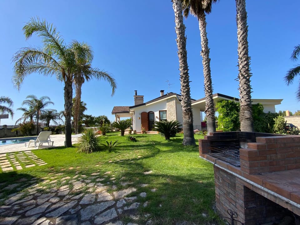 Property building, Garden