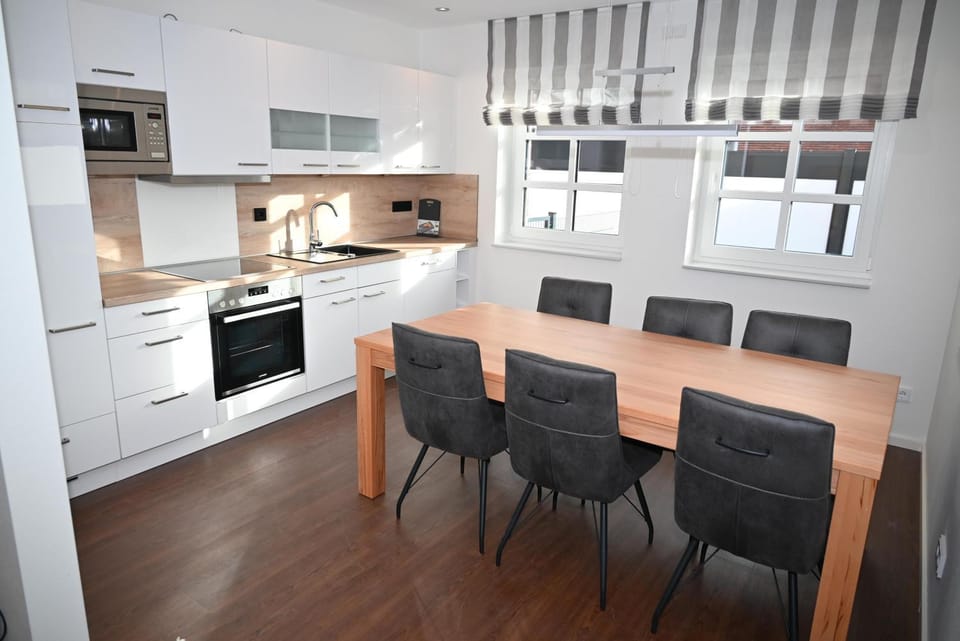 Malaika Shania A Apartment in Borkum