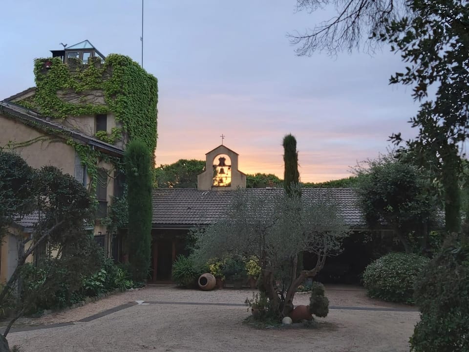 Property building, Facade/entrance, View (from property/room), Sunset, Parking