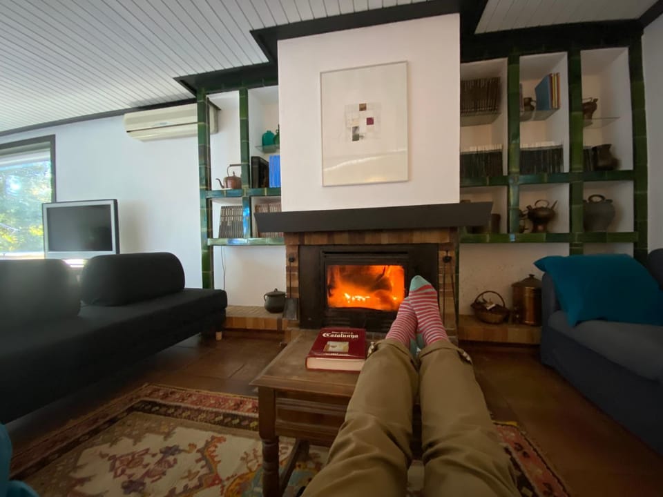 Communal lounge/ TV room, TV and multimedia, Living room, fireplace