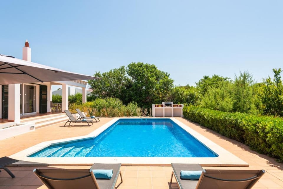 BBQ facilities, Swimming pool