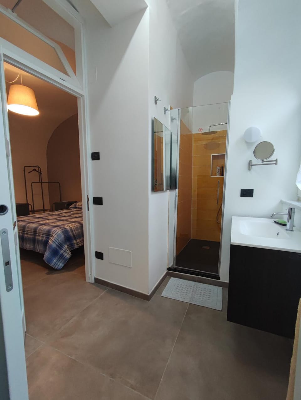Bed, Bathroom, Bedroom