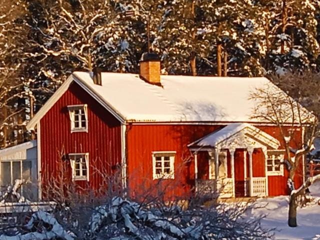 Året runt i väldigt härlig natur Bo på lantgård House in Kalmar County, Sweden