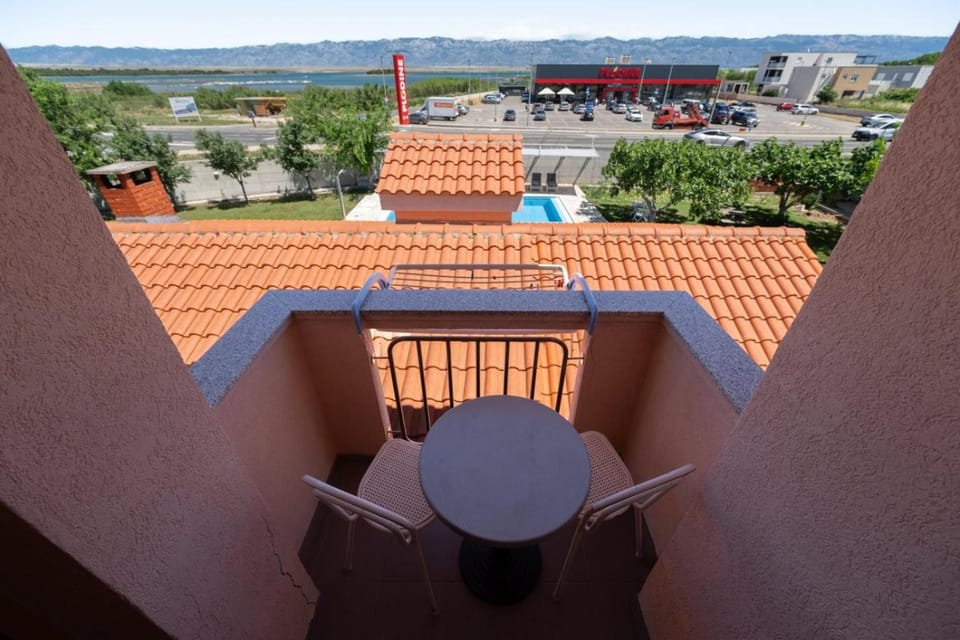 Holiday apartment in Privlaka with sea view, balcony, air conditioning, WiFi 3598-3 Apartment in Zadar County