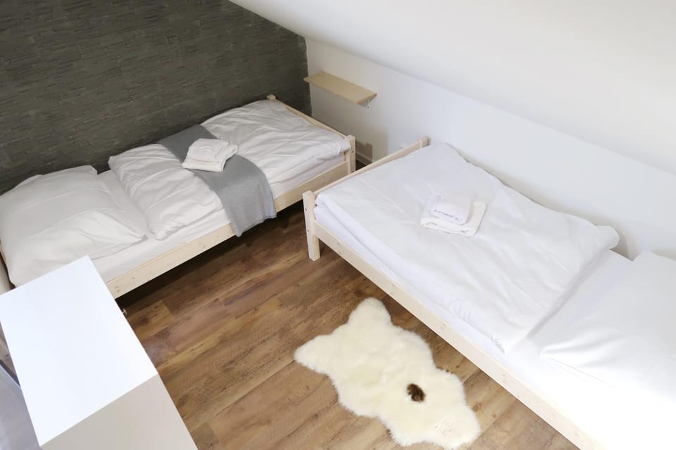 Photo of the whole room, Bedroom
