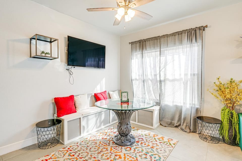 Family Home w/ Community Perks in Peoria House in Glendale