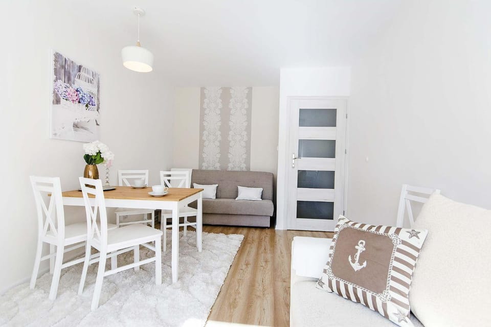 Apartament kapitanski - plaża 15 min pieszo duży plac zabaw w parku Regana Apartment in Gdansk
