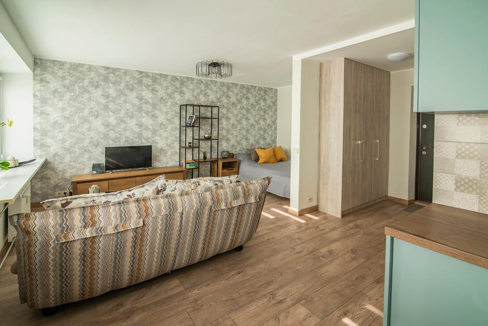 Communal lounge/ TV room, TV and multimedia, Living room, Seating area