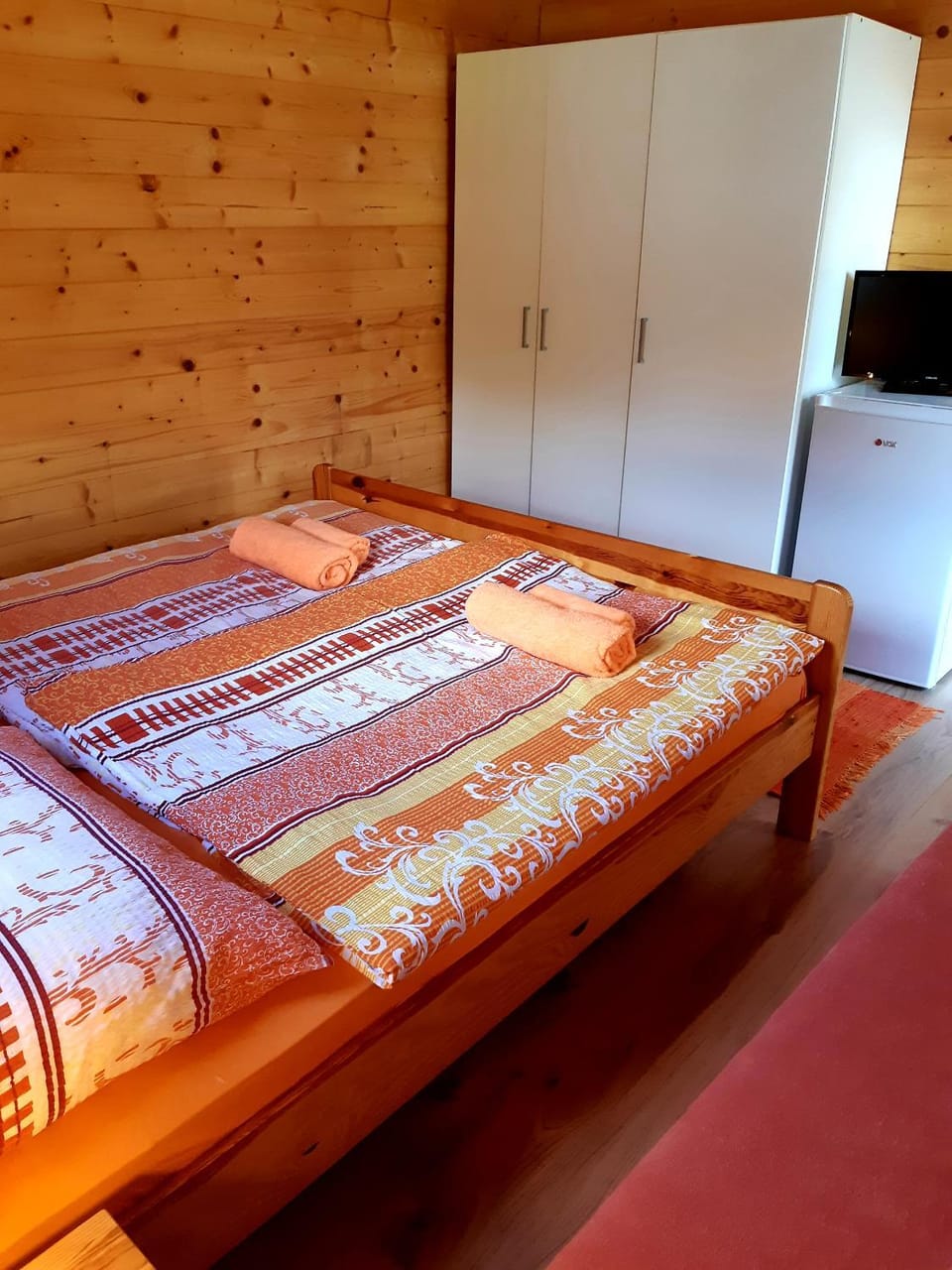 Bed, Photo of the whole room