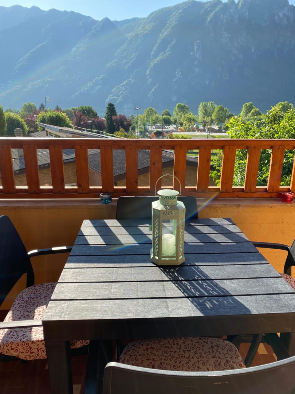 Balcony/Terrace, Mountain view