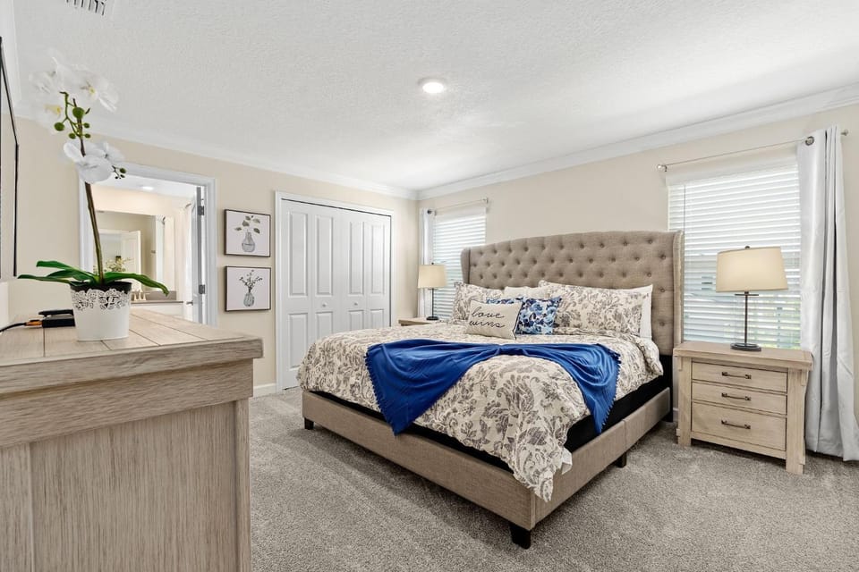 Bed, Bedroom