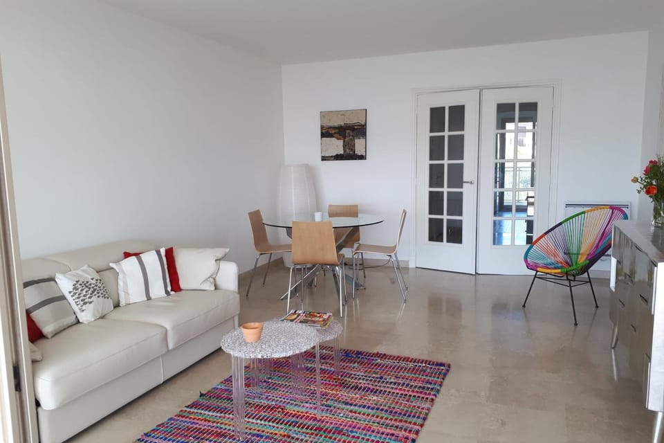 Apartment In A Residence With Swimming Pool Wifi Apartment in Cannes