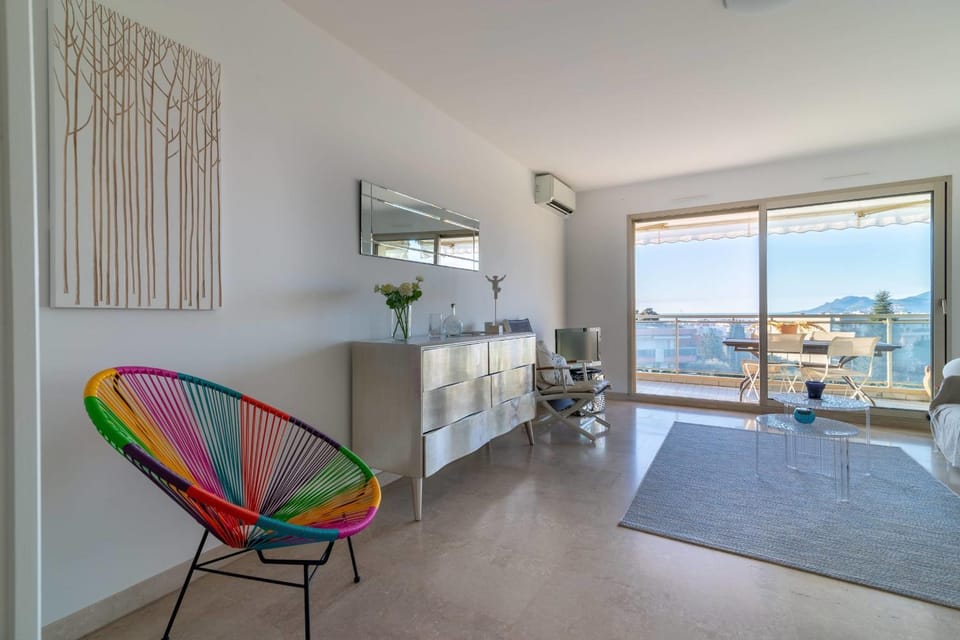 Apartment In A Residence With Swimming Pool Wifi Apartment in Cannes
