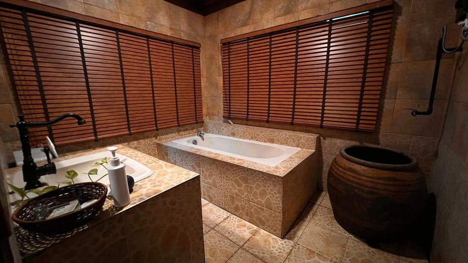 Bathroom, Bath