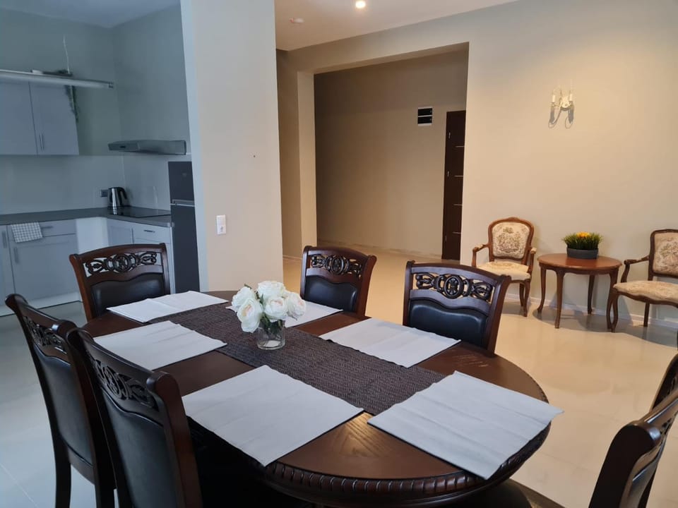 Kitchen or kitchenette, Kitchen or kitchenette, Kitchen or kitchenette, Lobby or reception, Dining area, Communal kitchen