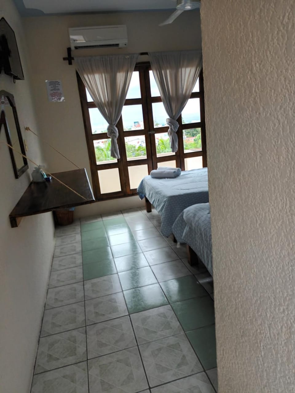 Bed, Photo of the whole room, Bedroom, air conditioner