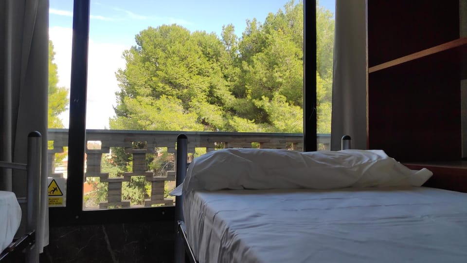 Bedroom, Garden view