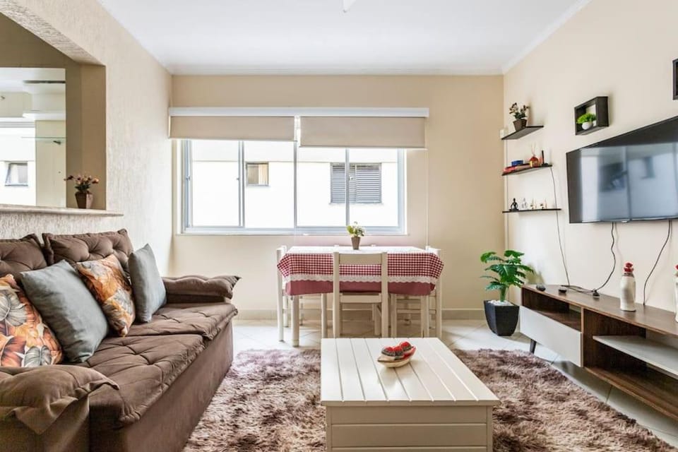 Apartamento encantador no Guarujá, praia da Enseada - Apenas 600m da praia ! Apartment in State of São Paulo