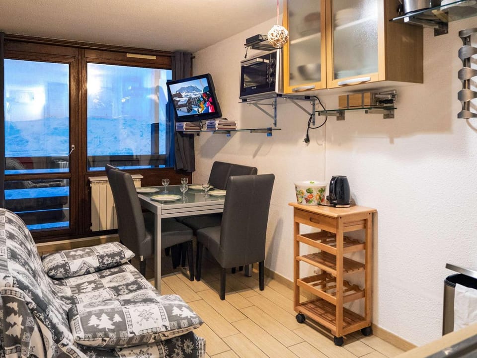 Appartement moderne à Val Thorens - 4 pers, 3 Flocons Argent, balcon nord, skis aux pieds - FR-1-637-36 Apartment in Les Allues