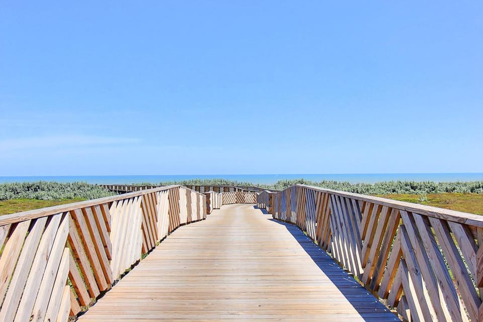 Pelican's Perch at Palmilla Beach House in Port Aransas